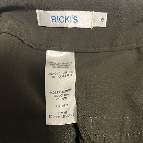 Ricki's Classic Khaki Green Trousers. Never Worn. - Picture 3 of 3